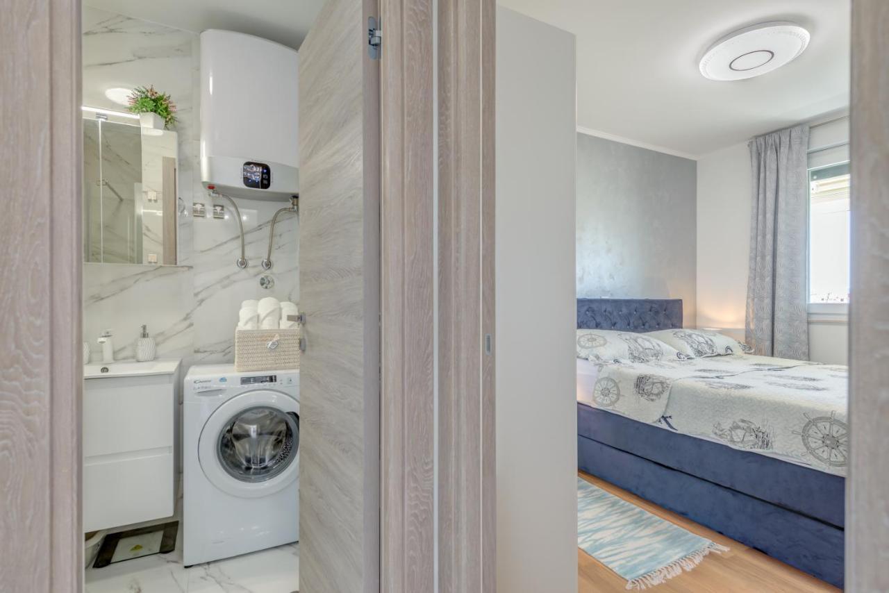 Ferienwohnung Searenity Split Exterior foto